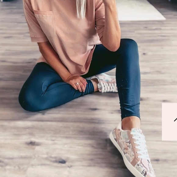 Just Fab Paisley Snake Sneakers! - Picture 6 of 6